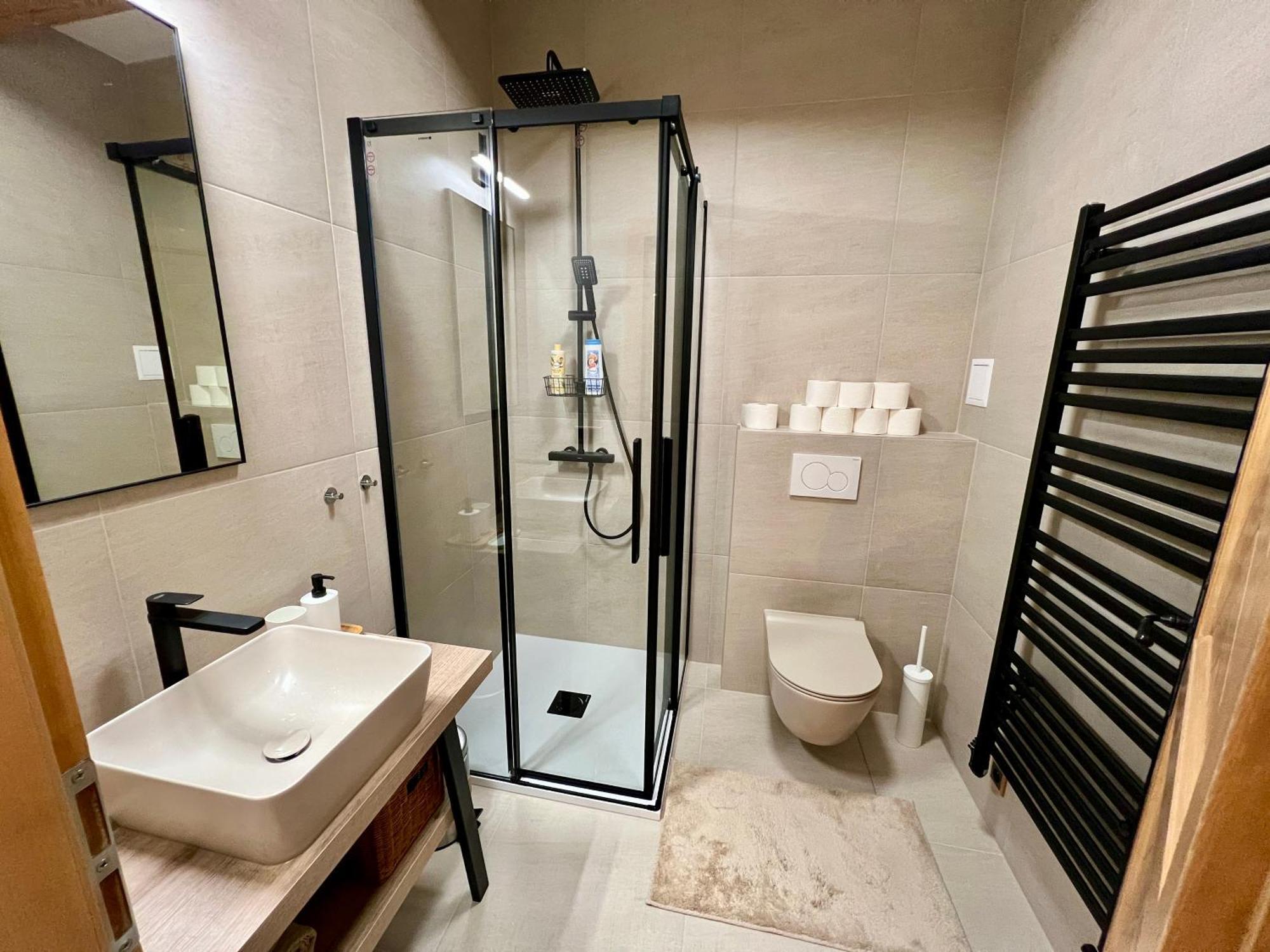 Apartman 8, Jezerne Velké Karlovice Exteriör bild
