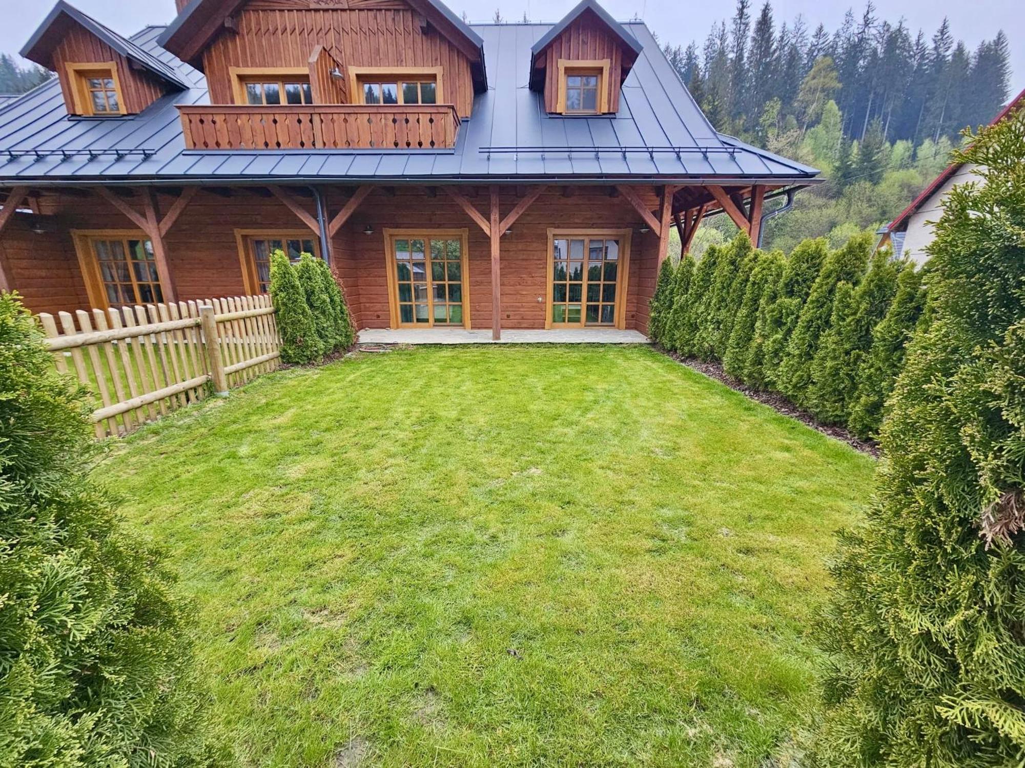 Apartman 8, Jezerne Velké Karlovice Exteriör bild